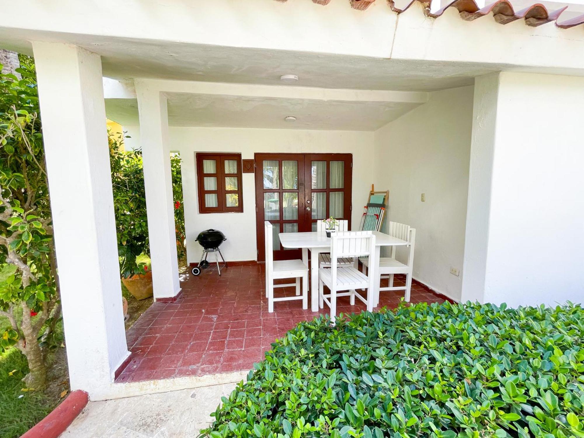Sunny Seascape Villas & Aparts Hotel Wifi Bbq Los Corales Bavaro Beach Club & Spa Punta Cana Exterior photo